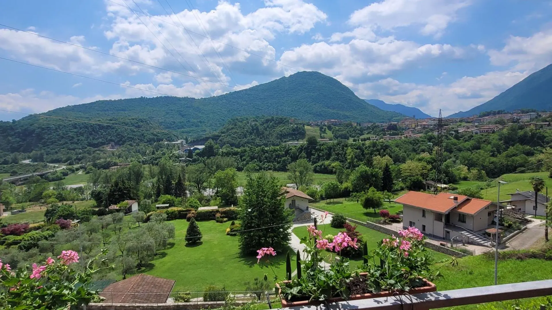 Casa Eliana Mountain Lake Iseo Hospitality Sovere Италия